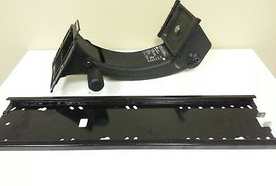 ARM RAISES PLATFORM UP TO 10 ABOVE THE MOUNTING SURFACE FOR STANDING OR SITTING