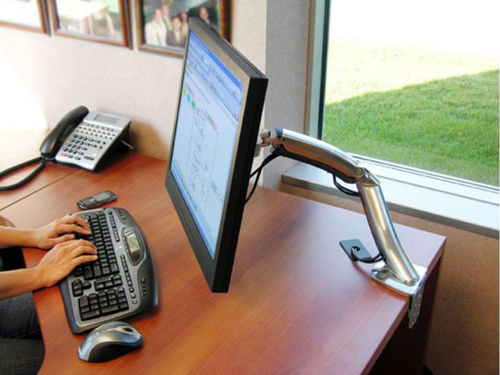 ERGOTRON 45-214-026 MX DESK MOUNT LCD MONITOR ARM (POLISHED ALUMINUM)